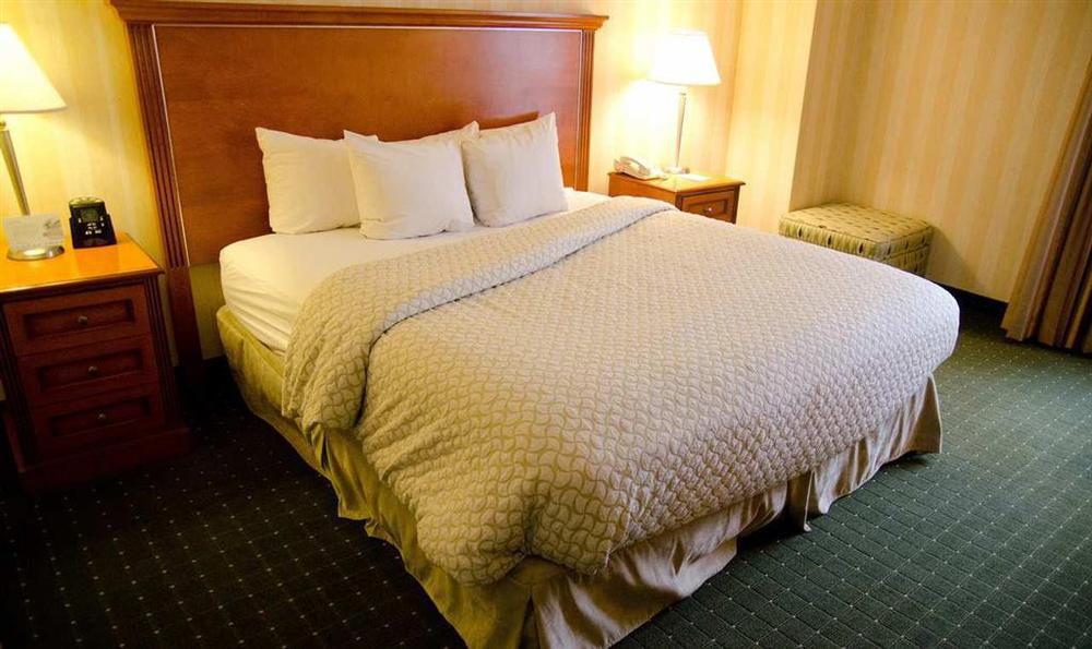 Embassy Suites Newark - Wilmington/South Номер фото