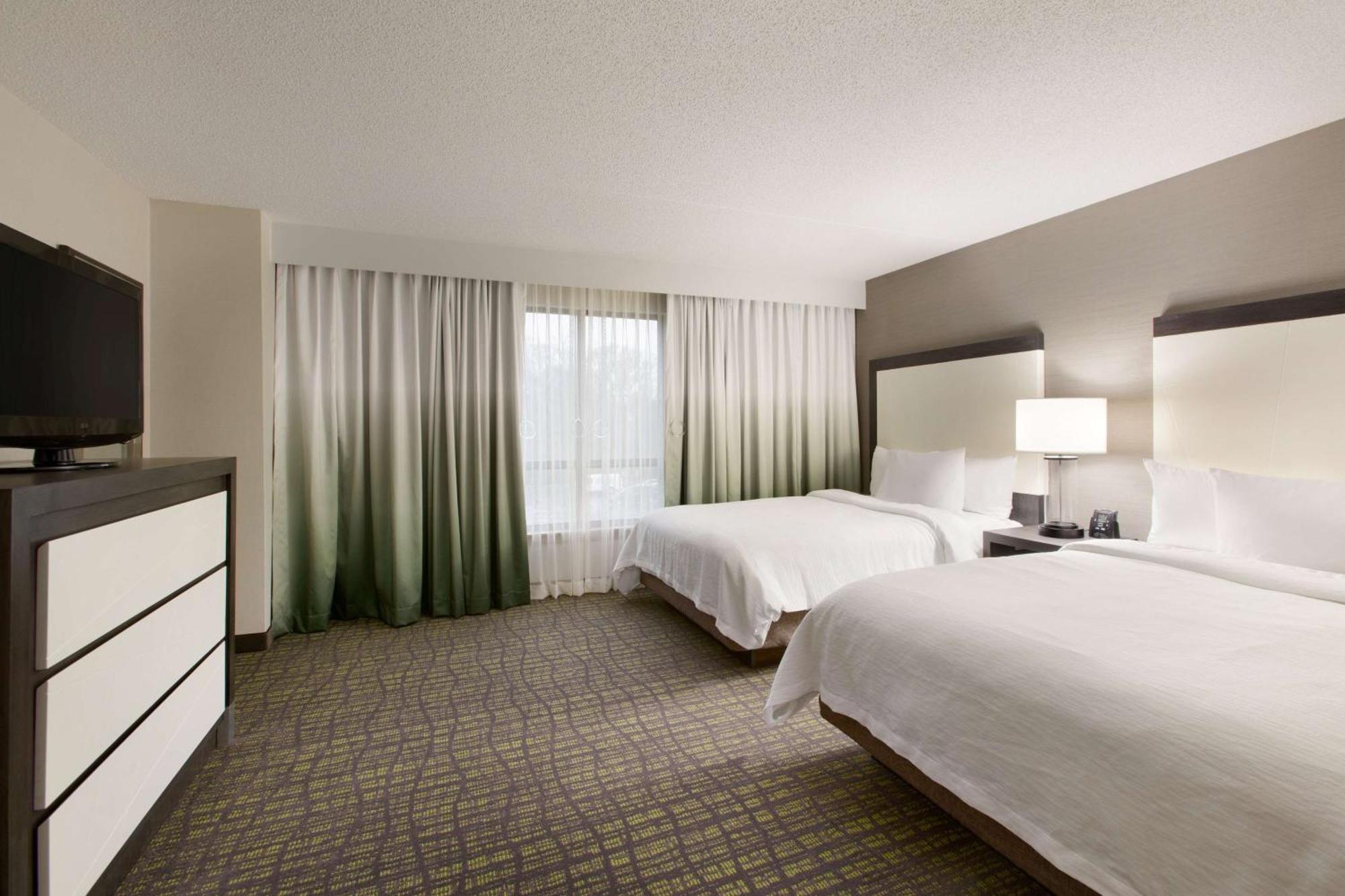 Embassy Suites Newark - Wilmington/South Экстерьер фото