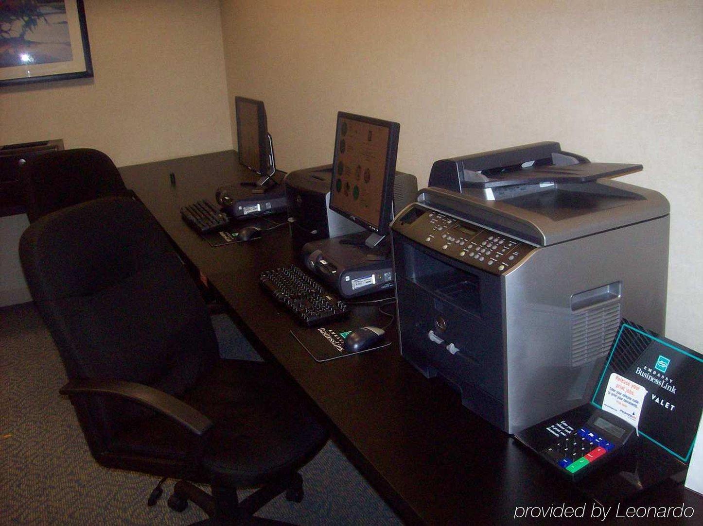 Embassy Suites Newark - Wilmington/South Удобства фото