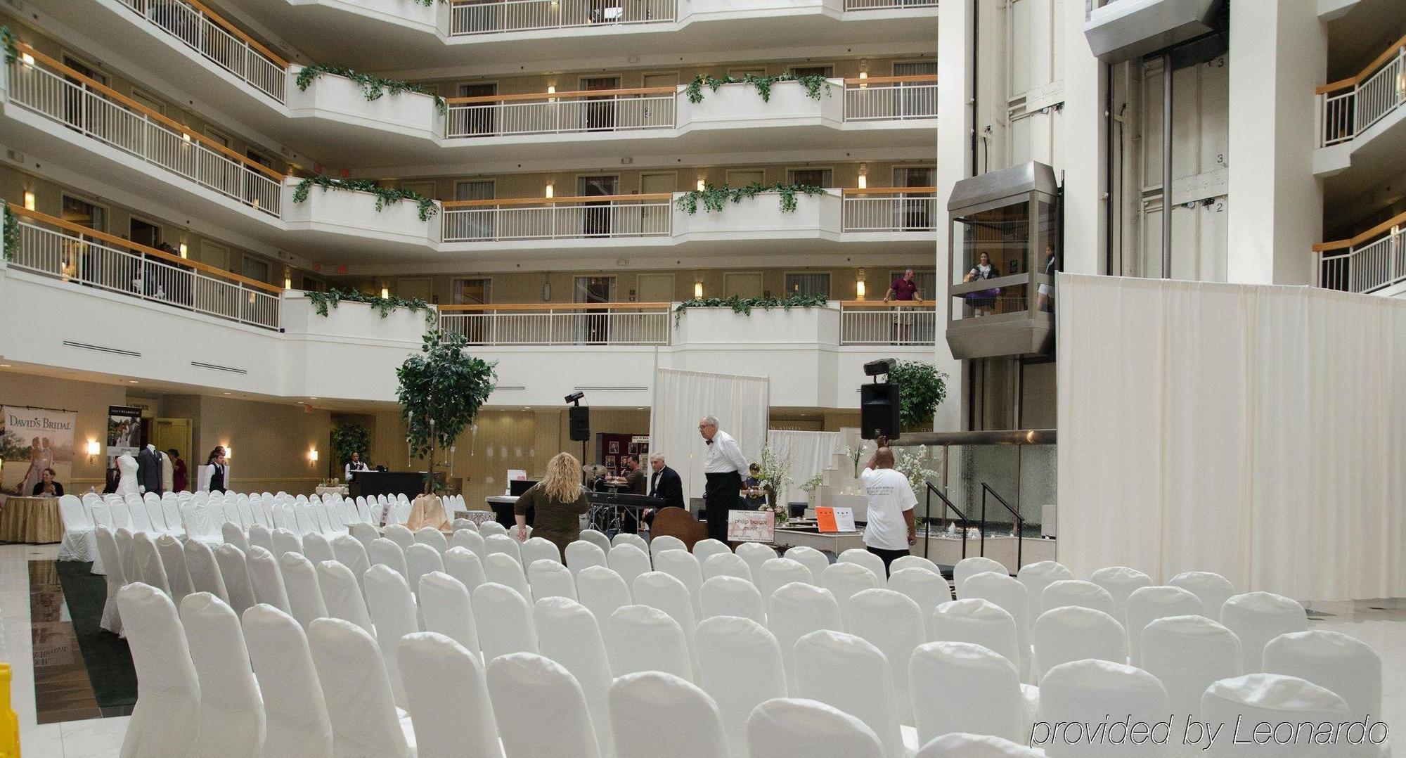 Embassy Suites Newark - Wilmington/South Экстерьер фото