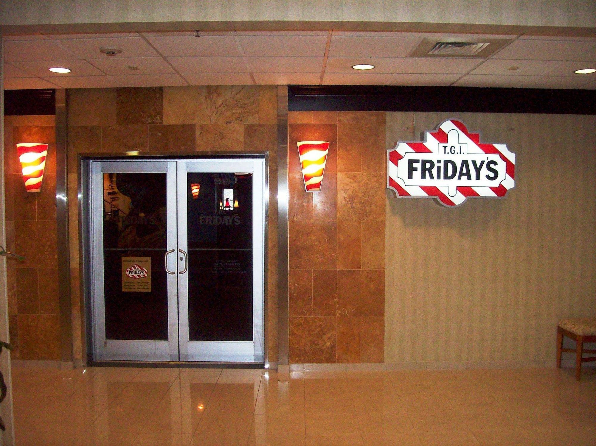 Embassy Suites Newark - Wilmington/South Экстерьер фото