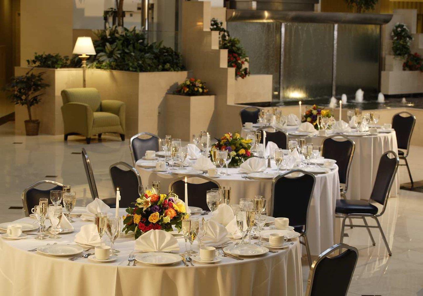 Embassy Suites Newark - Wilmington/South Экстерьер фото