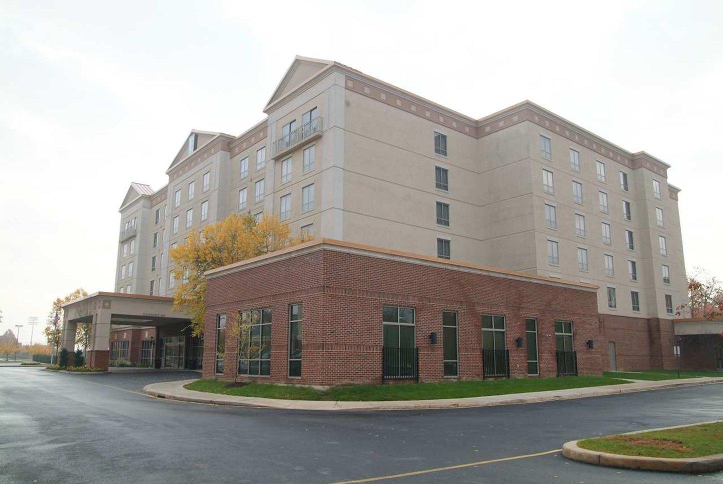 Embassy Suites Newark - Wilmington/South Экстерьер фото
